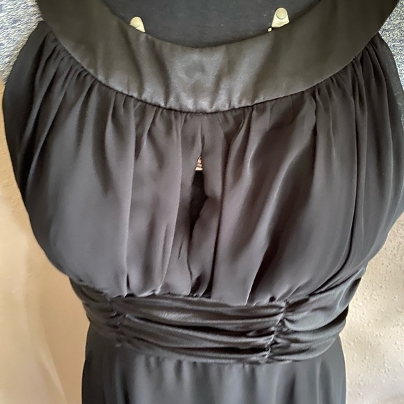 Host Pick ๐ Cunnected Cocktail Dress w Satin Sash - Picture 3 of 8